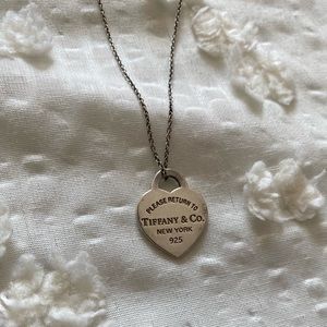 Return to Tiffany Small Mini Heart Tag and necklace.